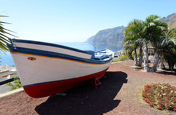 istock Boat at Los Gigantes, Tenerife 185966878