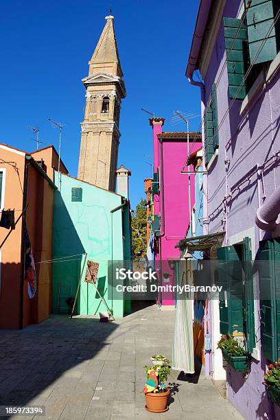 Foto de Itália Veneza E Burano Island Brilhante Fachada e mais fotos de stock de Antigo - Antigo, Arquitetura, Azul