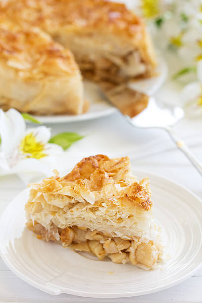 istock Apple pie of phyllo dough. 185973962