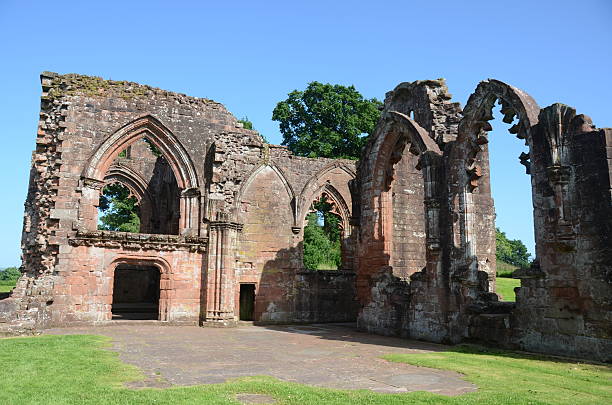 istock Ruins of Lincluden Collegiate Church 185981274