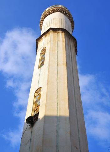 Oran, Algeria: minaret - mosque near Larbi Ben M'Hid street - photo by M.Torres