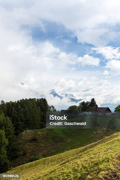 Farm In Den Alpen Stockfoto und mehr Bilder von Agrarbetrieb - Agrarbetrieb, Alpen, Anhöhe