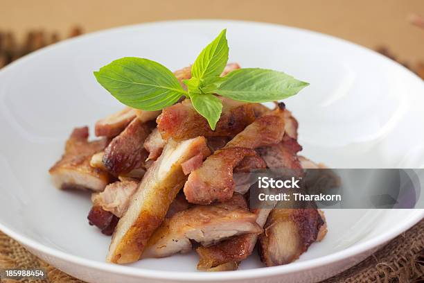 Cerdo Asado Foto de stock y más banco de imágenes de Albahaca - Albahaca, Alimento, Aperitivo - Plato de comida