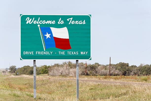 istock Welcome to Texas roadside sign 185989728