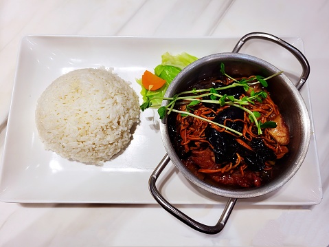 Cordyceps Chicken Soup Pot with Rice