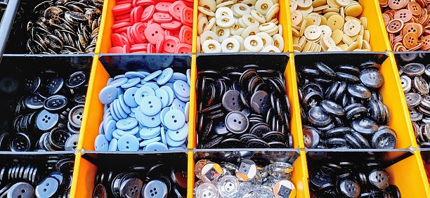 sewing buttons, old sewing buttons