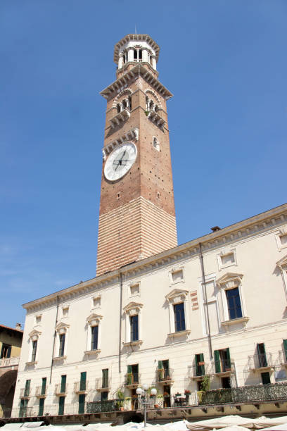 istock Palazzo Della Ragione in Verona 185999198