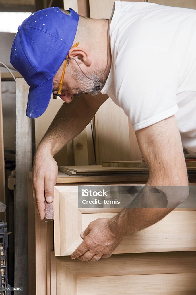 Tischler bei der Arbeit in seinem shop - Lizenzfrei Arbeiter Stock-Foto