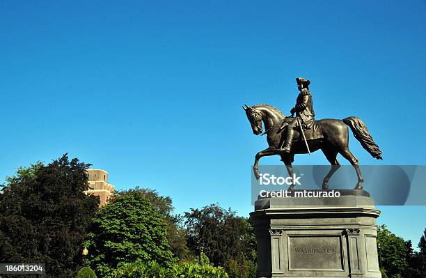 De Boston Massachusetts Estatua De George Washington Foto de stock y más banco de imágenes de Boston - Massachusetts