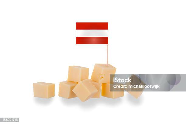 Stück Käse Isoliert Auf Weißem Hintergrund Stockfoto und mehr Bilder von Feinkostgeschäft - Feinkostgeschäft, Österreich, Block - Form