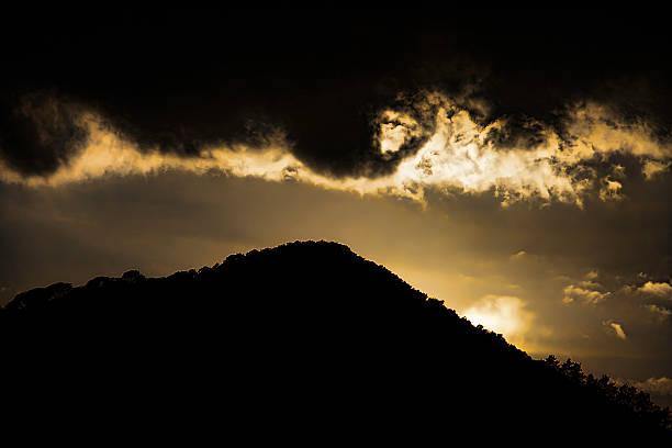 Sunset Puesta de sol en el Turó de Lourdes, Arenys de Munt tarde stock pictures, royalty-free photos & images