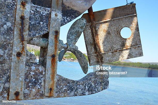 A Restaurar Navio - Fotografias de stock e mais imagens de Bancada de Carpinteiro - Bancada de Carpinteiro, Barco à Vela, Casco - Peça de Embarcação