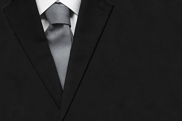istock Closeup businessman suit with tie 186044961