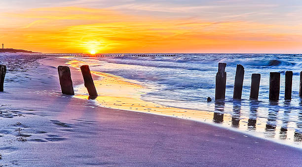 istock Polish holiday on the beach 186045653