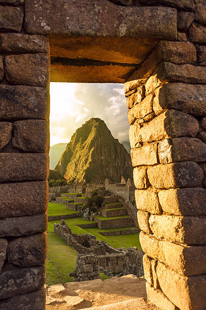 ペルーのマチュピチュ - マチュピチュ ストックフォトと画像