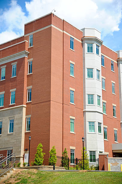 istock New Commercial Building 186055402