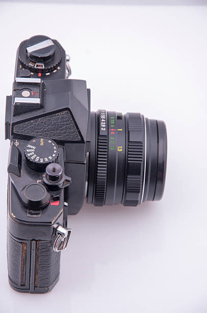 istock Old 35 mm film camera 186055711