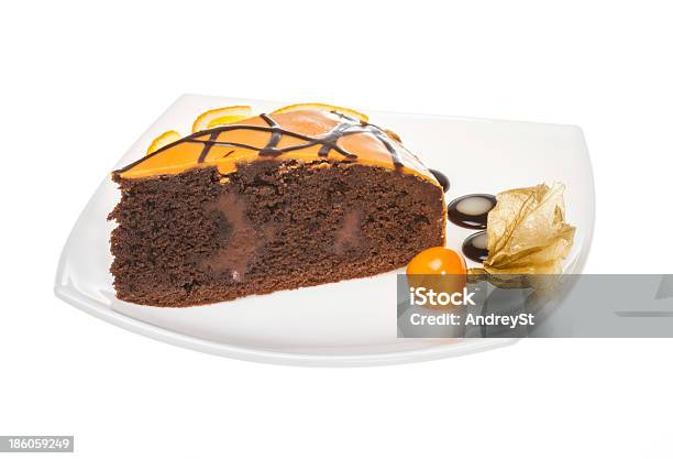 Fatia De Bolo De Chocolate - Fotografias de stock e mais imagens de Alimentação Não-saudável - Alimentação Não-saudável, Bolo - Sobremesa, Chá da Tarde