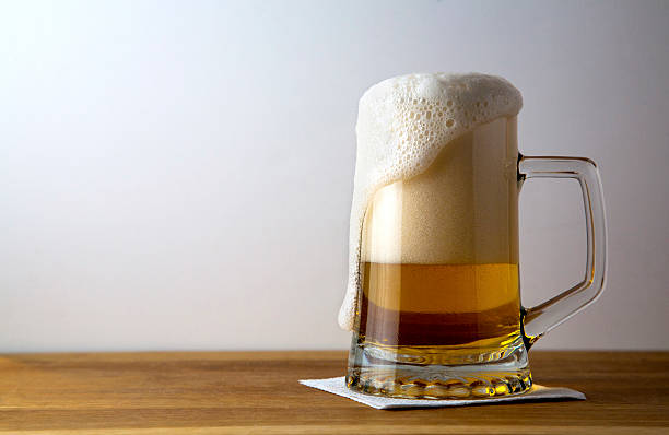 Cerveja com Caneca - fotografia de stock