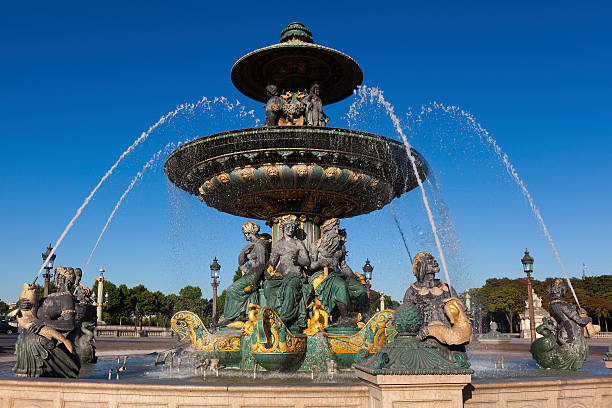 istock Fontaine des Fleuves, Concorde square, Paris 186083953