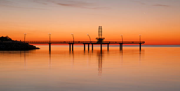 istock Morning comes to Lake Ontario 186085567