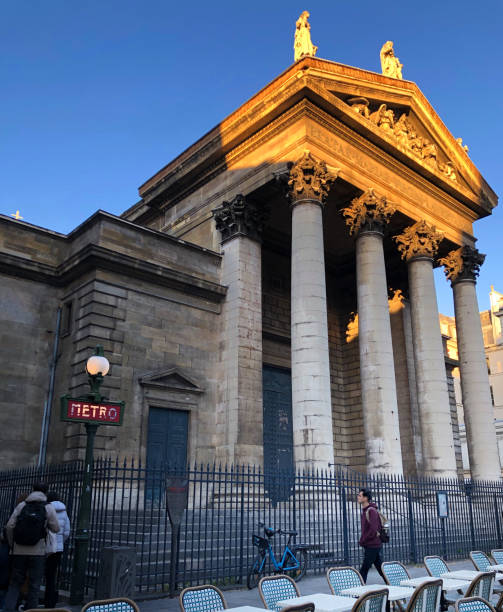 paris, france: notre dame de lorette church facade dusk - notre dame de lorette imagens e fotografias de stock