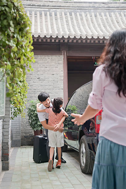 istock Businessman Hugging His Daughter 186096048