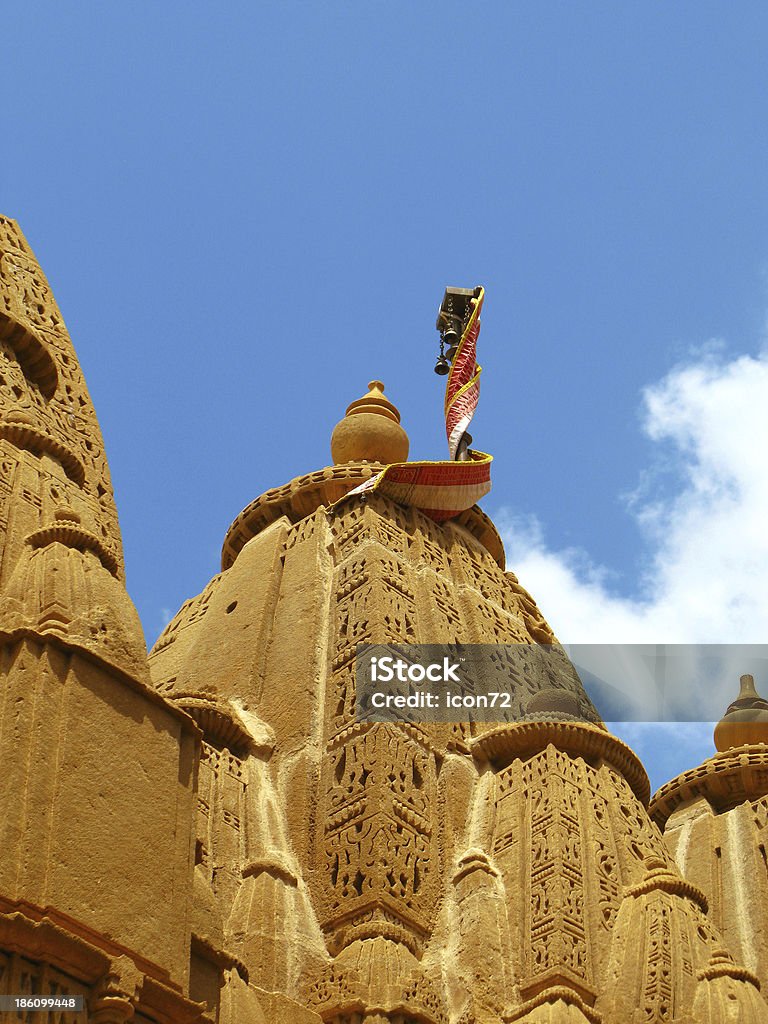 Antigo templo em Jaisalmer jainist, o magnífico "Golden City" - Foto de stock de Amarelo royalty-free