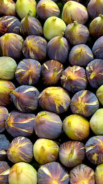 istock Figs in the market 186104163
