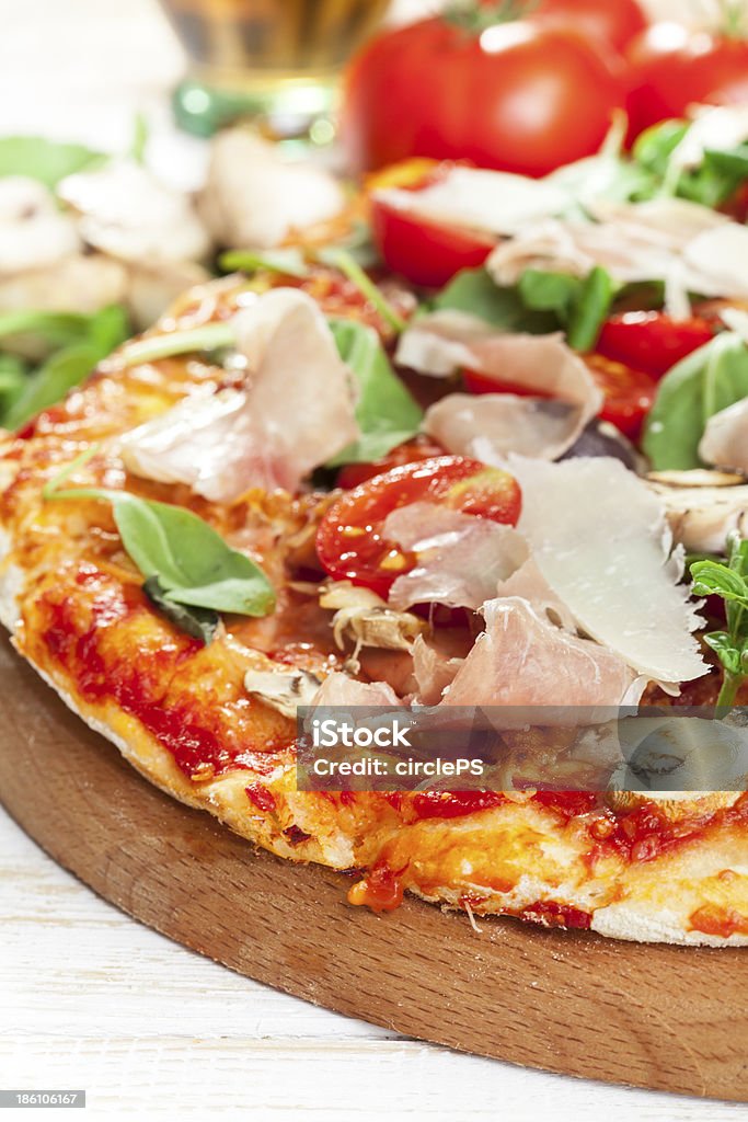 pizza - Foto stock royalty-free di Basilico