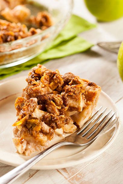 istock Homemade Apple Pie Dessert 186108287