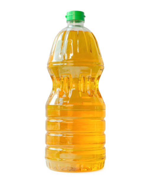 istock Yellow cooking vegetable oil in medium plastic bottle isolated on white background with clipping path 1861096384