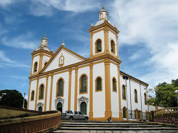 Located in Osvaldo Cruz Square, the Cathedral of Manaus was built in the 19th century and is of classical Roman-style architecture.