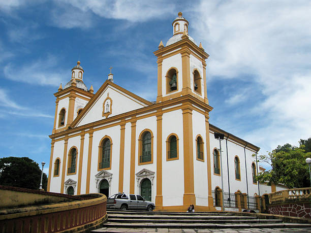 Catedral de Manaus em Osvaldo Cruz Square - fotografia de stock