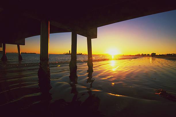 istock Under the Pier of Long Beach. 186110955
