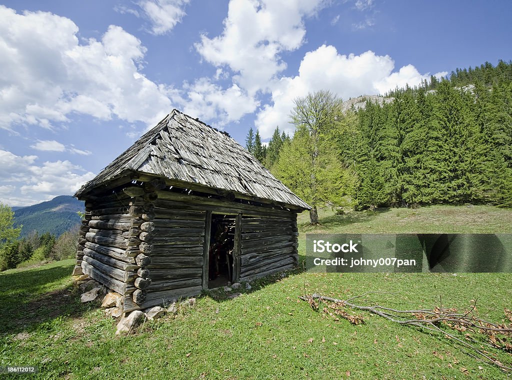 Casa de madera - Foto de stock de Aire libre libre de derechos