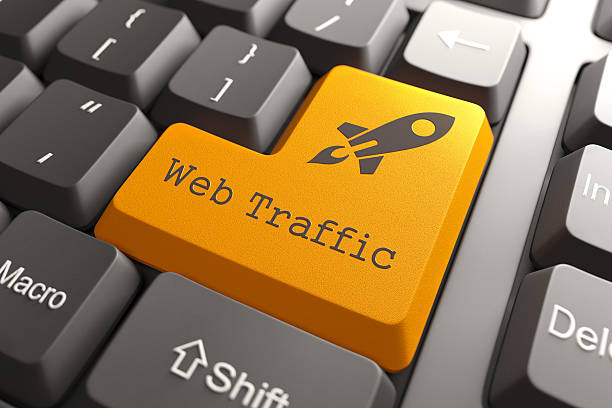 istock Close-up of keyboard with web traffic button 186115042