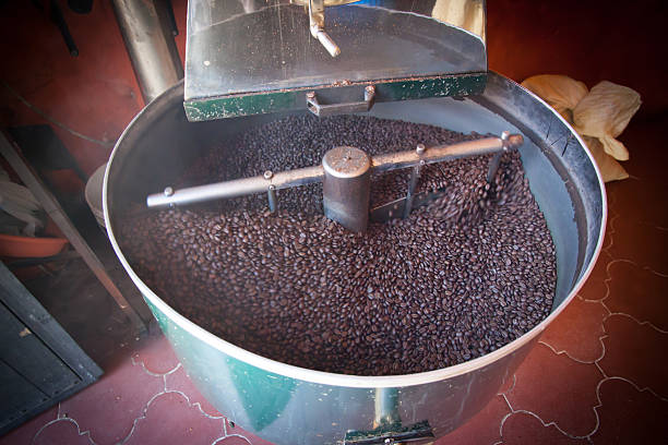 caffè roaster - roasted machine bean mixing foto e immagini stock
