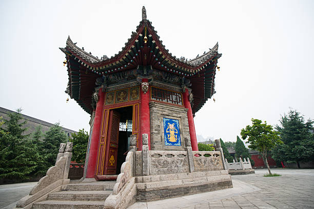 templo guangren - lamaism fotografías e imágenes de stock