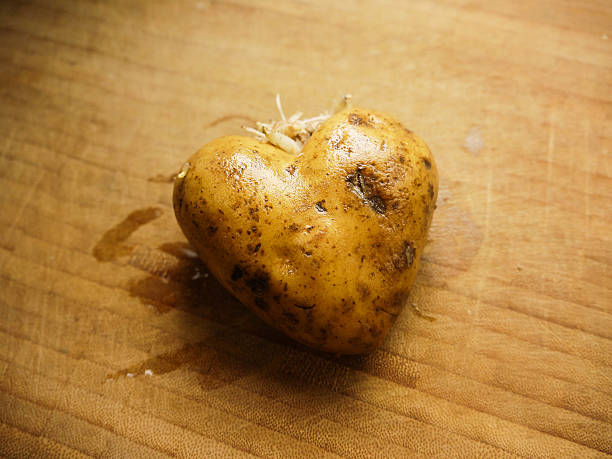 istock Kartoffelherz 186121516