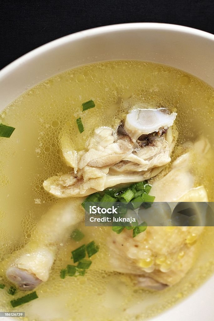 Zuppa di pollo - Foto stock royalty-free di Aglio - Alliacee