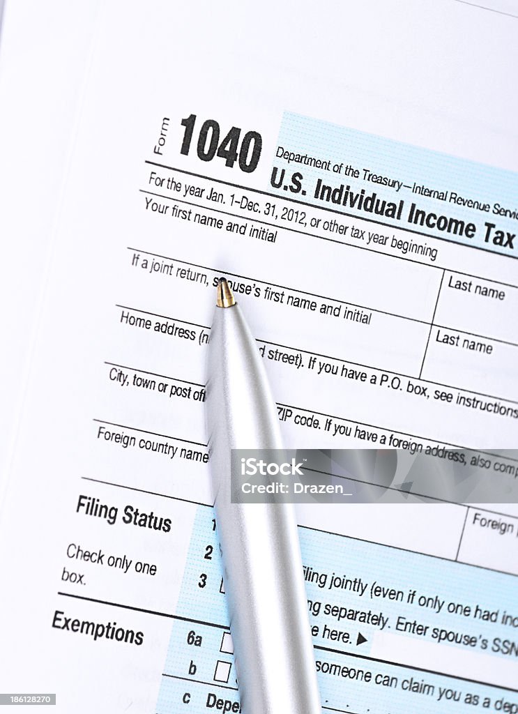 Formulaire des impôts - Photo de Activité bancaire libre de droits