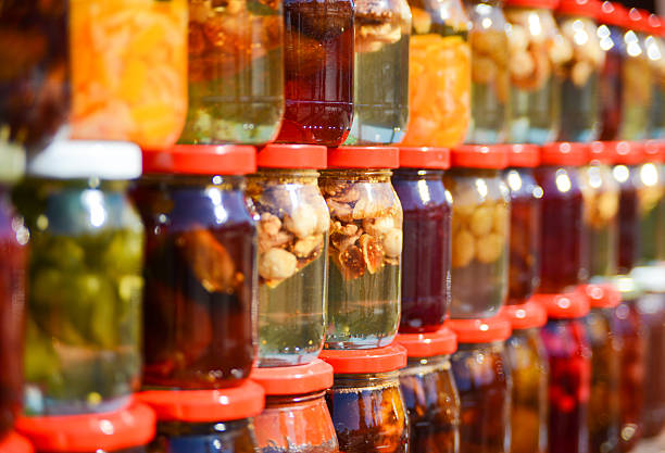 istock Glass Jars zoom out 186132966