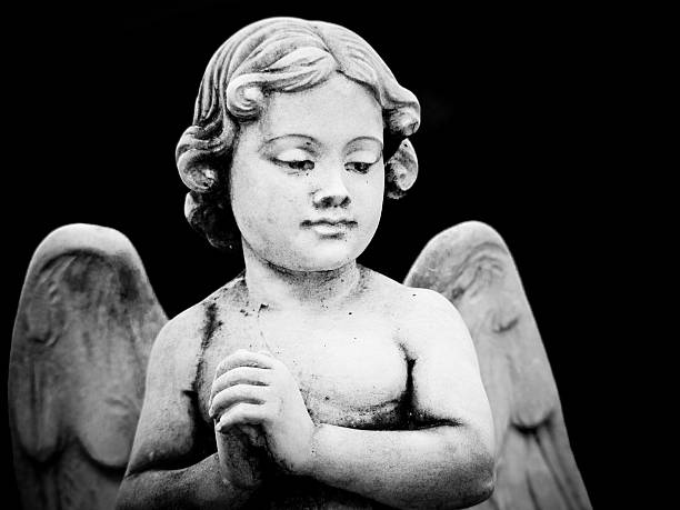 istock Beautiful Sculpture at a Melbourne Cemetery 186135855