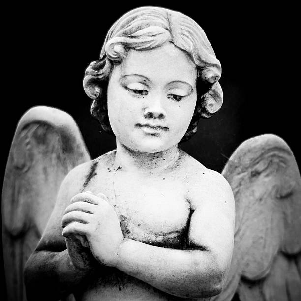 istock Beautiful Sculpture at a Melbourne Cemetery 186136092