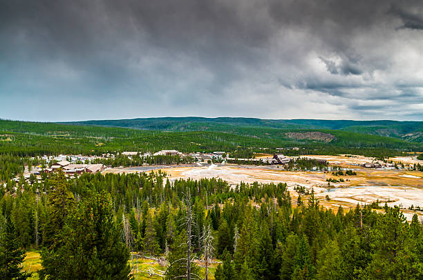 istock Old Feithful Geyser Eruption 186137509