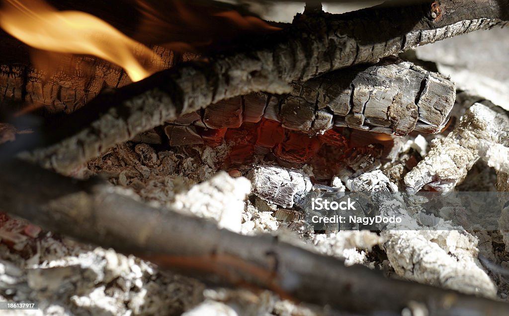 Feuer auf schwarzem Hintergrund - Lizenzfrei Abstrakt Stock-Foto