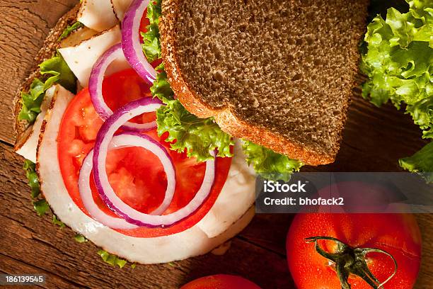 In Casa Sandwich Di Tacchino - Fotografie stock e altre immagini di Alimentazione sana - Alimentazione sana, Avena - Cereali da colazione, Carboidrato - Cibo