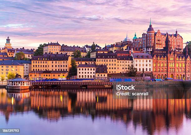 Foto de Paisagem De Noite De Estocolmo Suécia e mais fotos de stock de Estocolmo - Estocolmo, Sodermalm, Gamla Stan