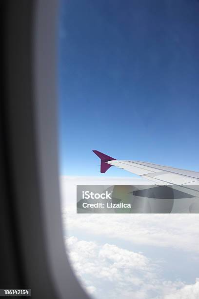Vista Desde La Ventana Foto de stock y más banco de imágenes de Ala de avión - Ala de avión, Aluminio, Aviación general